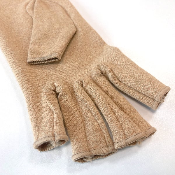 1 par halvfinger trykaflastningshandsker Beige