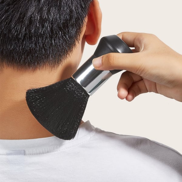 Frisørkappe med halsbørste og halsstrimler Black