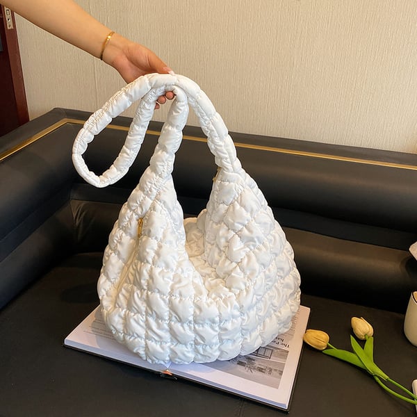 Vattert lett crossbody-veske i nylon White