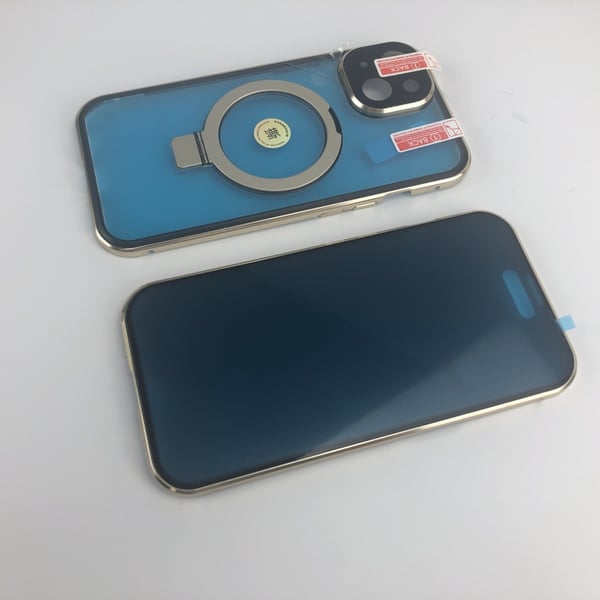 Magnetisk deksel med personvern for iPhone Champagne iPhone 15