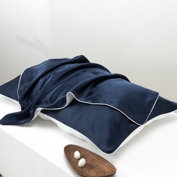 100% silkepudebetræk, blødt til hårpleje og bedre søvn NavyBlue