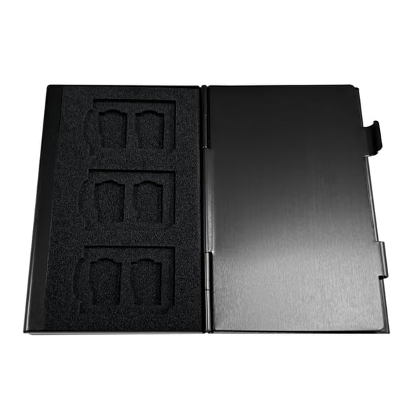 Premium minnekortveske i aluminium Black