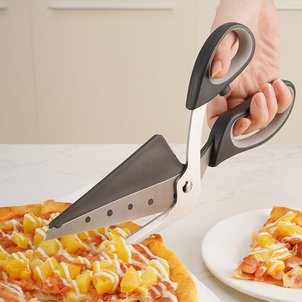 Pizzasakset ruostumatonta terästä lastalla