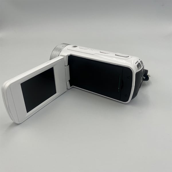 HD-digitalt kamera med vidvinkelobjektiv White