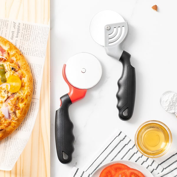 Pizzaskærer i rustfrit stål med ergonomisk håndtag
