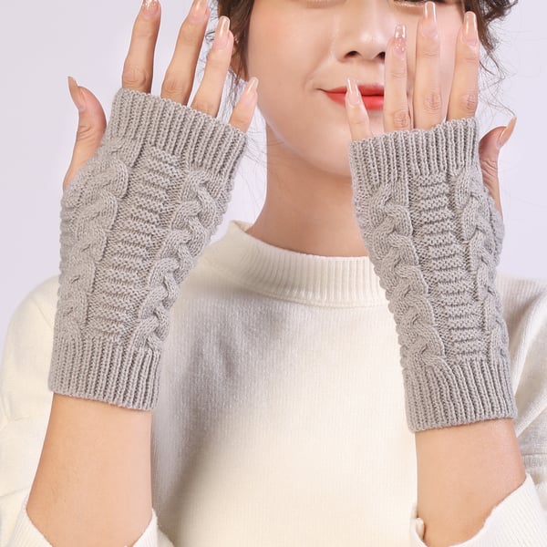 Stickade halvfingerhandskar
