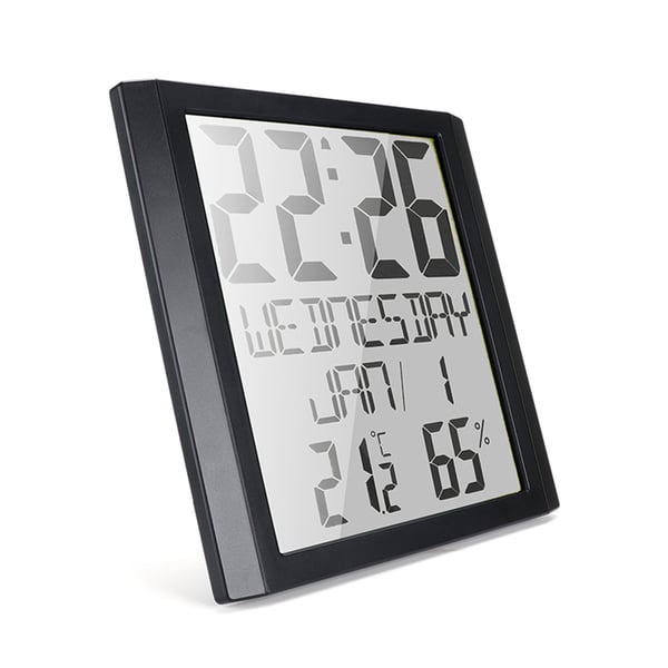 Stor digital veggklokke med dato og temperatur