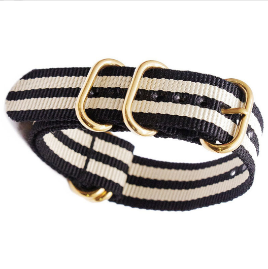 Klokkerem i nylon med oval gullspenne Black+White 18 mm