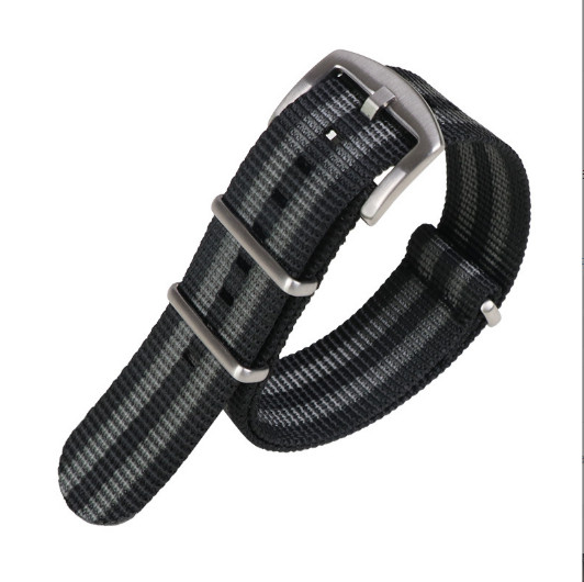NATO-klokkereim i nylon med spenne i rustfritt stål Black + light gray 18 mm
