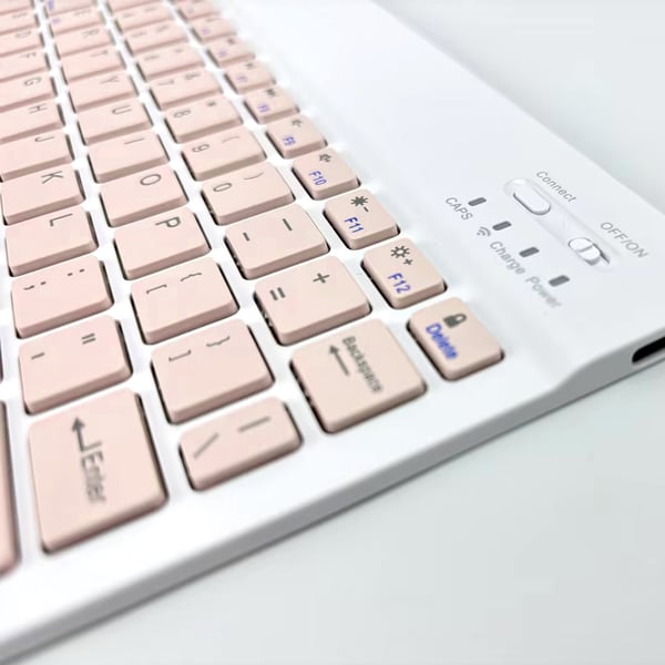 Bluetooth-tastatur og -muskombinasjon - 10-tommers oppladbart trådløst tastatur- og musesett med etui (rosa)