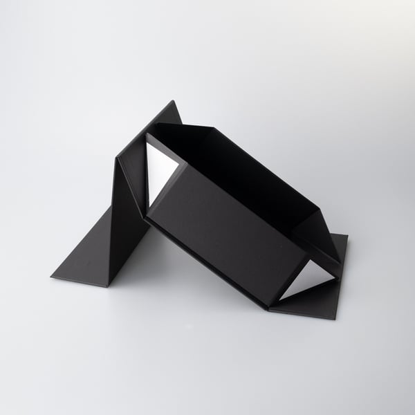 Sæt med 2 gaveæsker med magnetisk lukning Black L