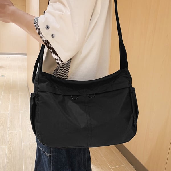 Grå Skulderveske - Romslig og Stilig Canvas Tote Black