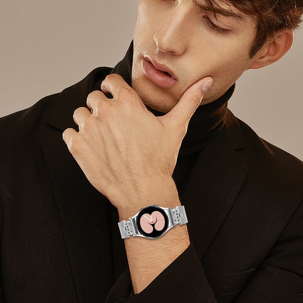 Ruostumattomasta teräksestä valmistettu ranneke Galaxy Watch4/5/6 -kellolle - Hopea