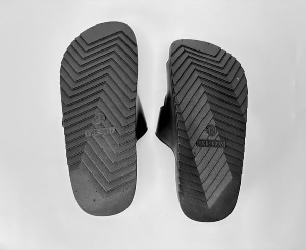Komfortable hvite EVA-slippers Black 41-42