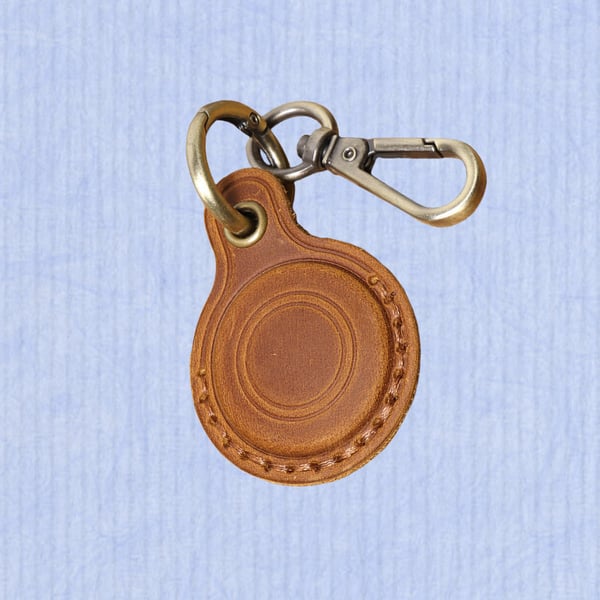 Premium-nahkakotelo Apple AirTagille Brown