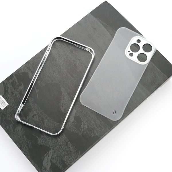Alumiiniseoksesta valmistettu kehyskotelo iPhone 14 Prolle Silver
