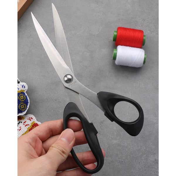 Kotitalouskäyttöön tarkoitetut sakset - Terävät ja tehokkaat Black