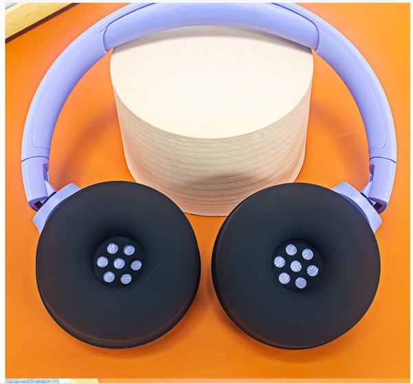 Silikonøreputer for JBL Tune 520BT hodetelefoner - Beskyttende, komfortable og tilgjengelige i flere farger Black