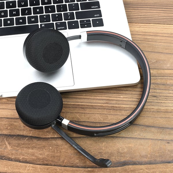 2 stk Erstatningsøreputer Kompatibel med Jabra Evolve 20 20se 30 30II 40 65 65+ Oppgrader øreputer