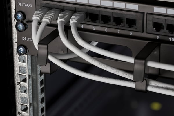 19" cable management, metal, 4 loops and feedthrough, 1U