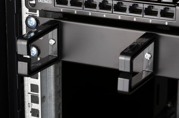 19" cable panel 1U, 5 brackets, black