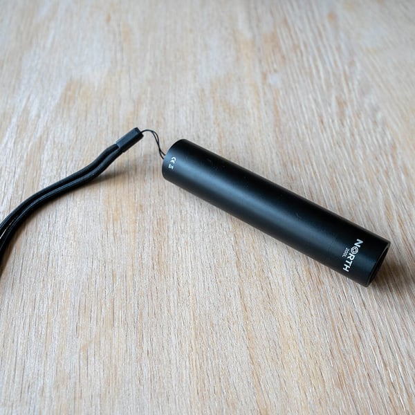 Taskulamppu 200 Lumen Musta Aluminium 2W 3450Mah