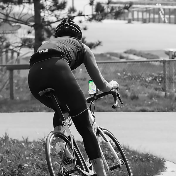 Mobiltelefonholder af metal til cykler