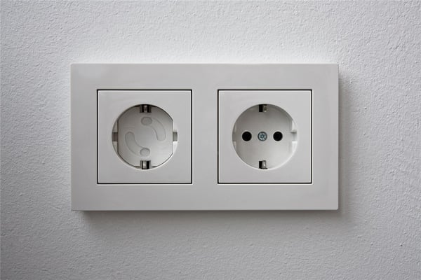 Kontaktbeskyttelse for stikkontakt