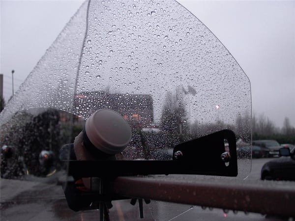 LNB väderskydd för satellitsystem