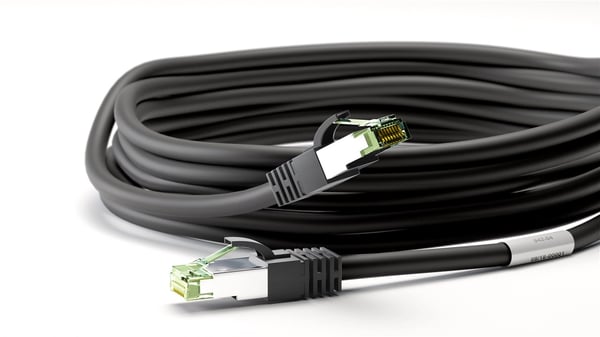 CAT 8.1 -kaapeli, S/FTP (PiMF), musta