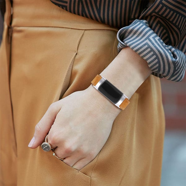 Fitbit Charge 5 armbånd ægte læder Brun