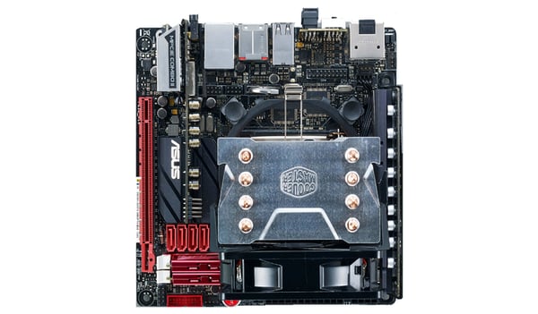 Miniatyrbillede 2 af 6: Cooler Master Hyper H412R Processor Køler 9,2 cm Sort