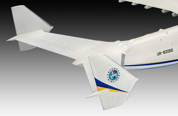 Pikkukuva 2 / 8: Revell Antonov An-225 Mrija Pienoismallikiinteäsiipinen ilma-alus Kokoamispakkaus 1:144