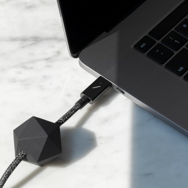 Native Union Desk USB-kaapeli USB 2.0 2,4 m USB C 0,48 Gbit/s 100 W Musta