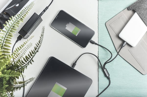 DIGITUS 3-in-1 USB-latauskaapeli, 1m