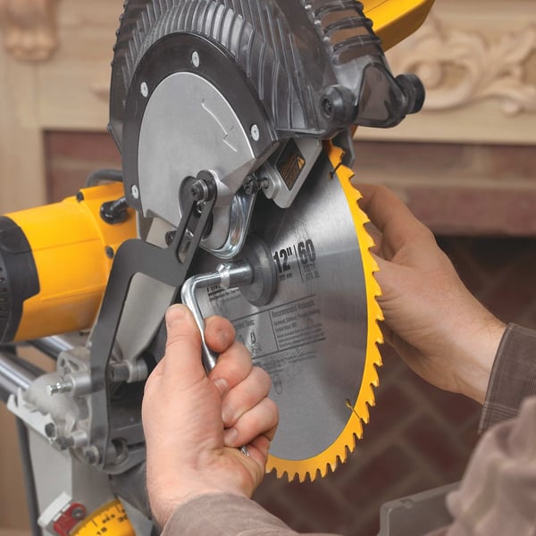 Miniatyrbillede 11 af 47: DeWALT DWS780 3800 rpm 1675 W