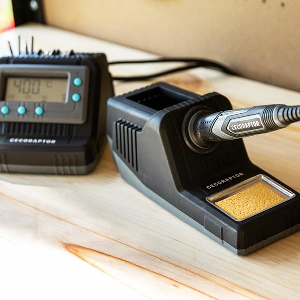 Cecotec CecoRaptor Perfect SolderStation 600 Advance AC-kolvi 400 °C Musta