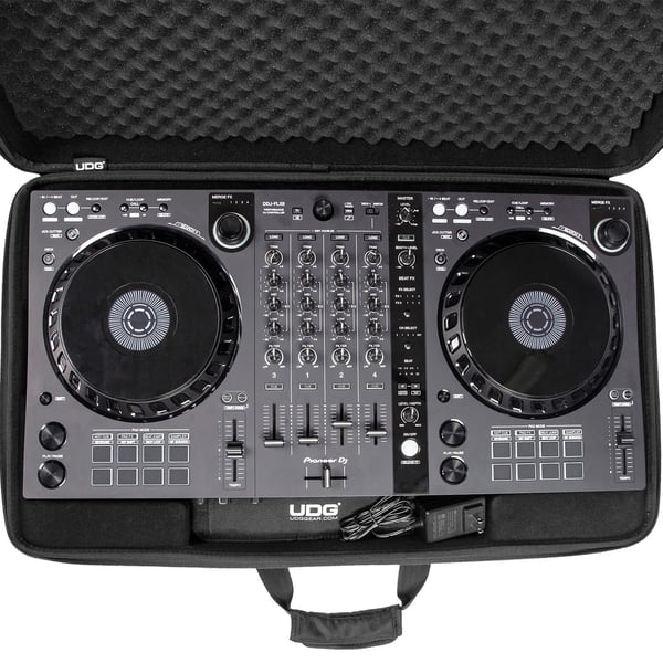 UDG GEAR U8314BL lydudstyr etui DJ controller Hård taske Ethylen-vinylacetat (EVA) skum, Fleece Sort