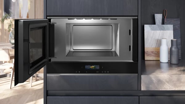 Siemens iQ700 BF722L1B1 mikrobølgeovn Sort Solo mikroovn Indbygget 21 L 900 W