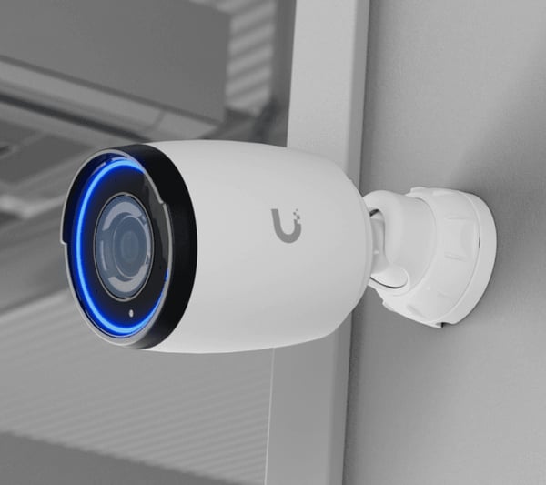 Miniatyrbild 3 av 3: Ubiquiti AI Professional Projektil (form) IP-säkerhetskamera Inomhus & utomhus 3840 x 2160 pixlar Tak/vägg/stång