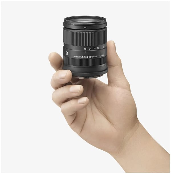 Miniatyrbild 3 av 4: Sigma 18-50mm F2.8 DC DN MILC Standardobjektiv Svart