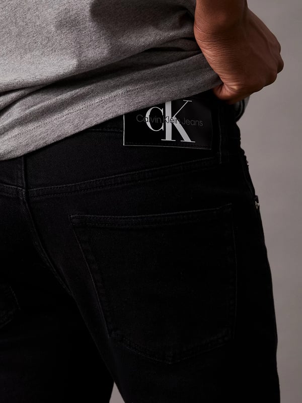 Pikkukuva 2 / 4: Calvin Klein J30J3236881BY Musta