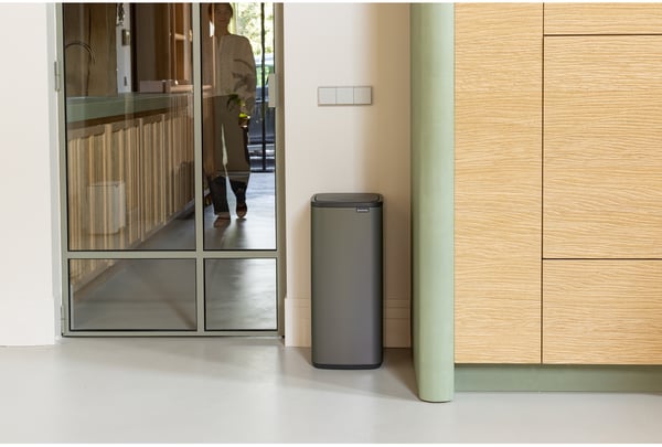 Brabantia Bo Touch Bin 10 L Suorakulmainen Terästä Platina