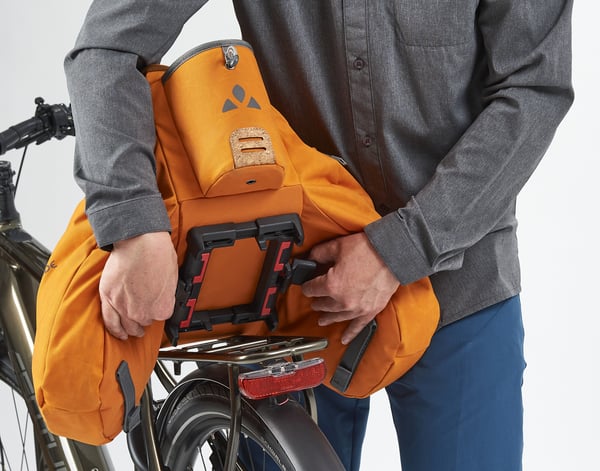 Miniatyrbillede 2 af 5: VAUDE eSilkroad Plus Bagside Cykeltaske 22 L Polyamid, Polyester, Polyurethan Sort