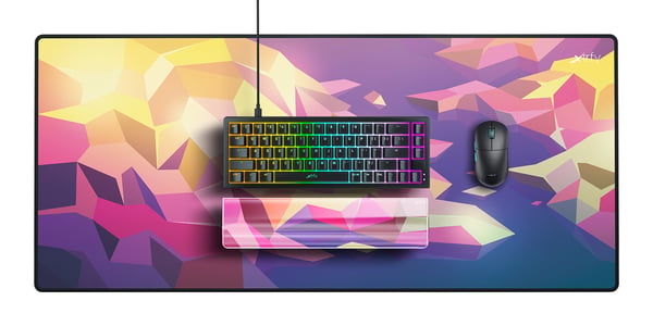 Miniatyrbillede 2 af 4: Xtrfy WR5 Kompakt Håndledsstøtte i Resin til Tastatur Litus Pink Designet til 65% Tastaturer
