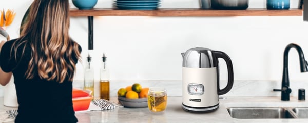 Muse MS-020 SC vattenkokare 1,7 l 2200 W Rostfritt stål, Vit