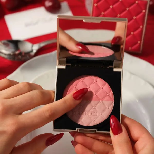 ARTDECO Blush Couture poskipuna Limited Iconic red