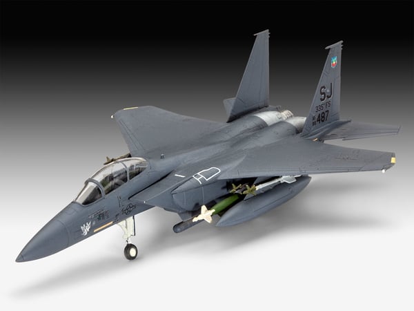 Revell F-15E Strike Eagle & bombs Luftfarkostmodell med fast vinge Monteringssats 1:144