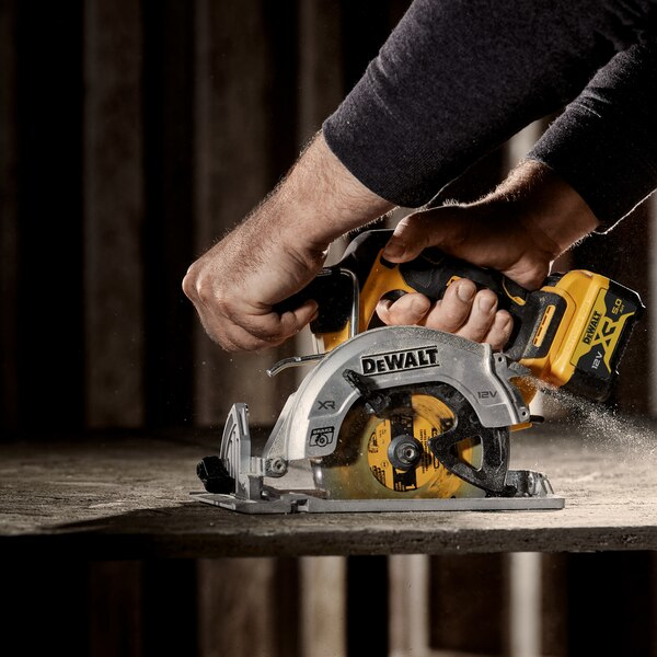 DeWALT DCS512P2-QW bärbar cirkelsåg 14 cm Svart, Gul 3600 RPM