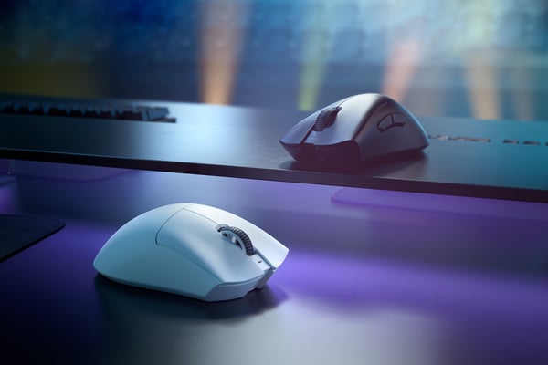 Miniatyrbillede 2 af 4: Razer DeathAdder V3 Pro mus Spil Højre hånd RF Wireless + USB Type-C Optisk 30000 dpi